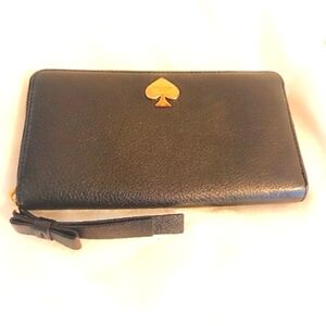 Kate spade black pebbled leather zip around clutch wallet